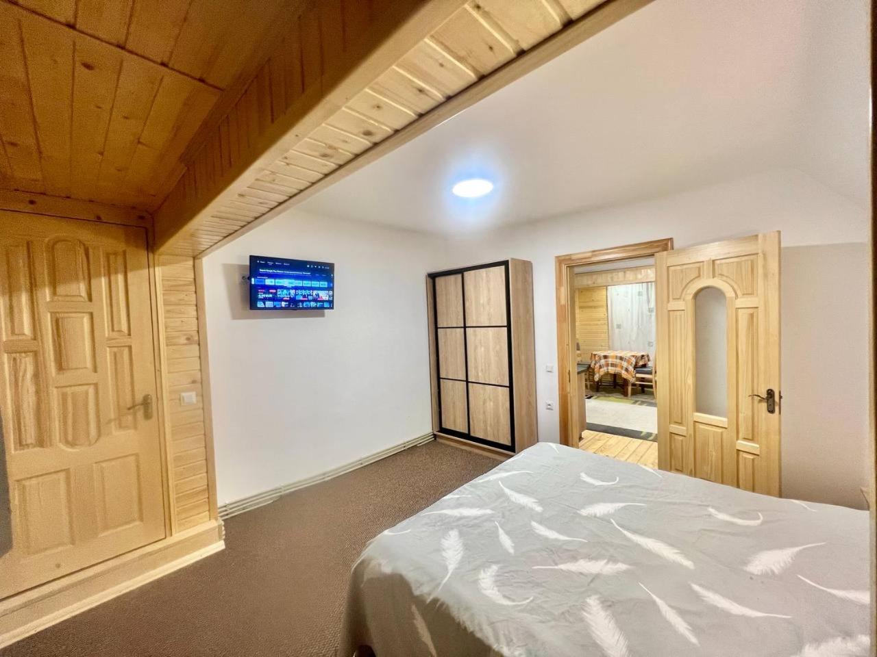 Хатинка Hotel Jaremcse Kültér fotó