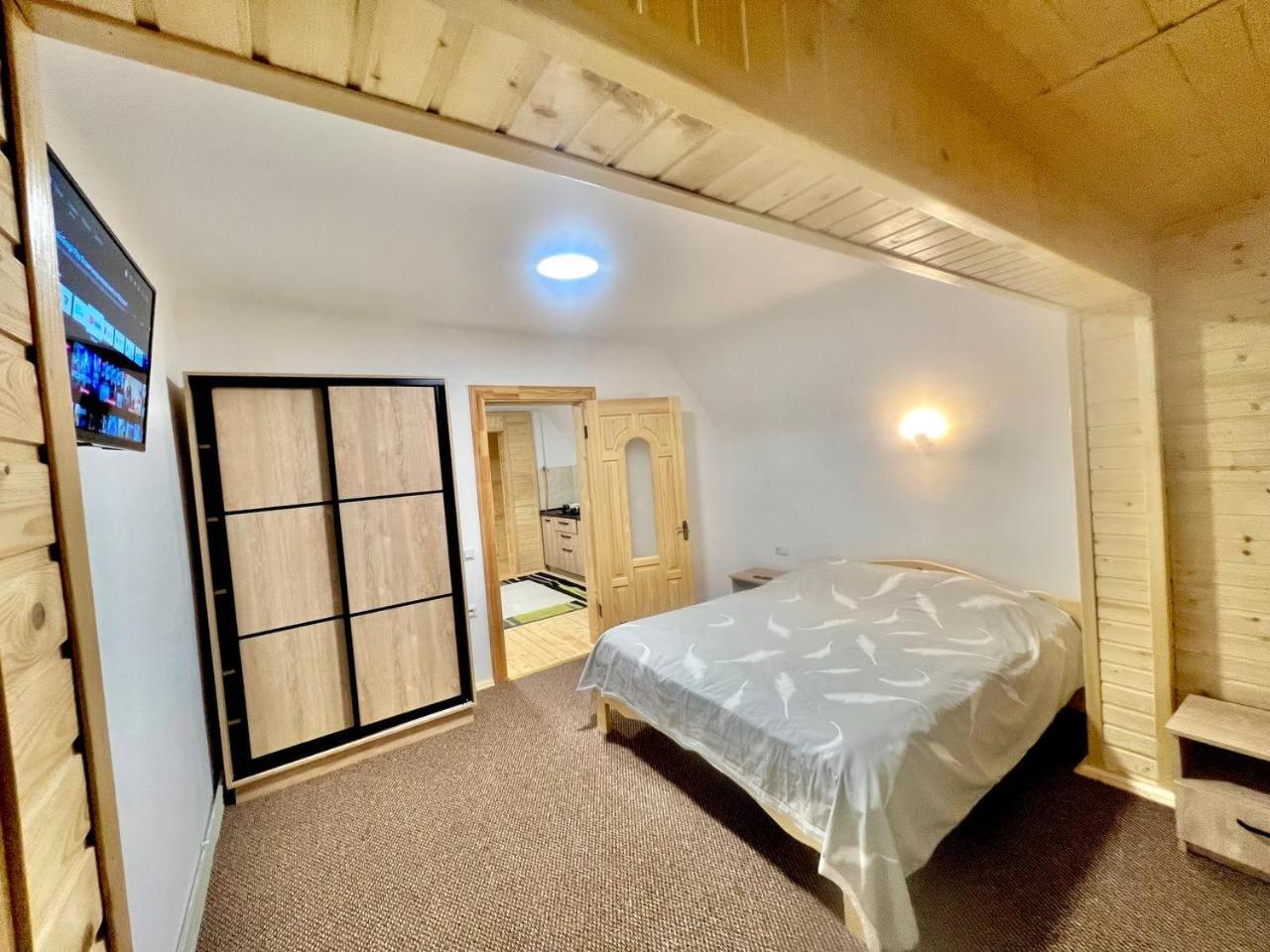 Хатинка Hotel Jaremcse Kültér fotó